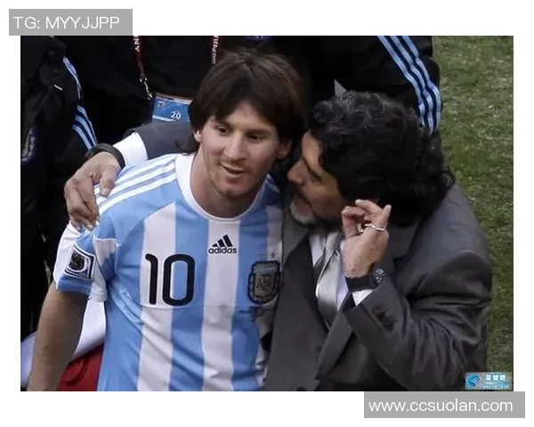 天下足球十大神级球星合照尽显王者风范震撼全场 天下足球十大神级球星合照尽显王者风范震撼全场